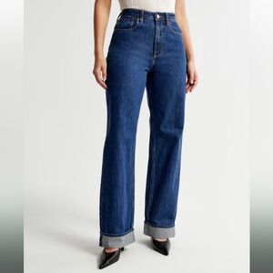 Abercrombie & Fitch Curve Love High Rise Loose Jean